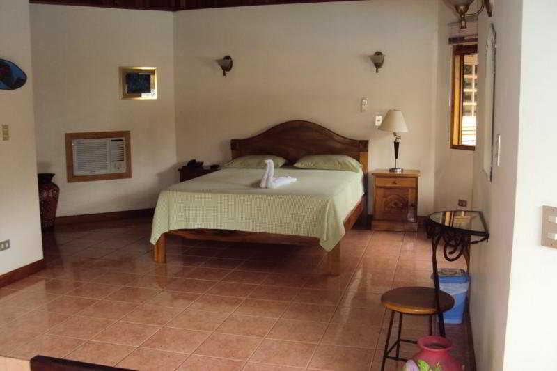 Hotel Villa Acacia Playa Hermosa  Buitenkant foto